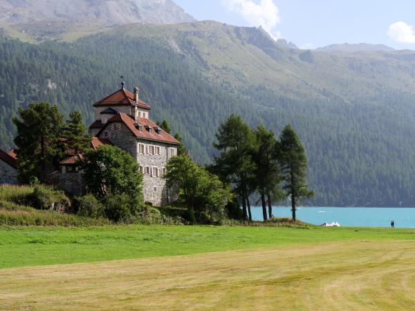 Old building / tower at a Swiss lake.